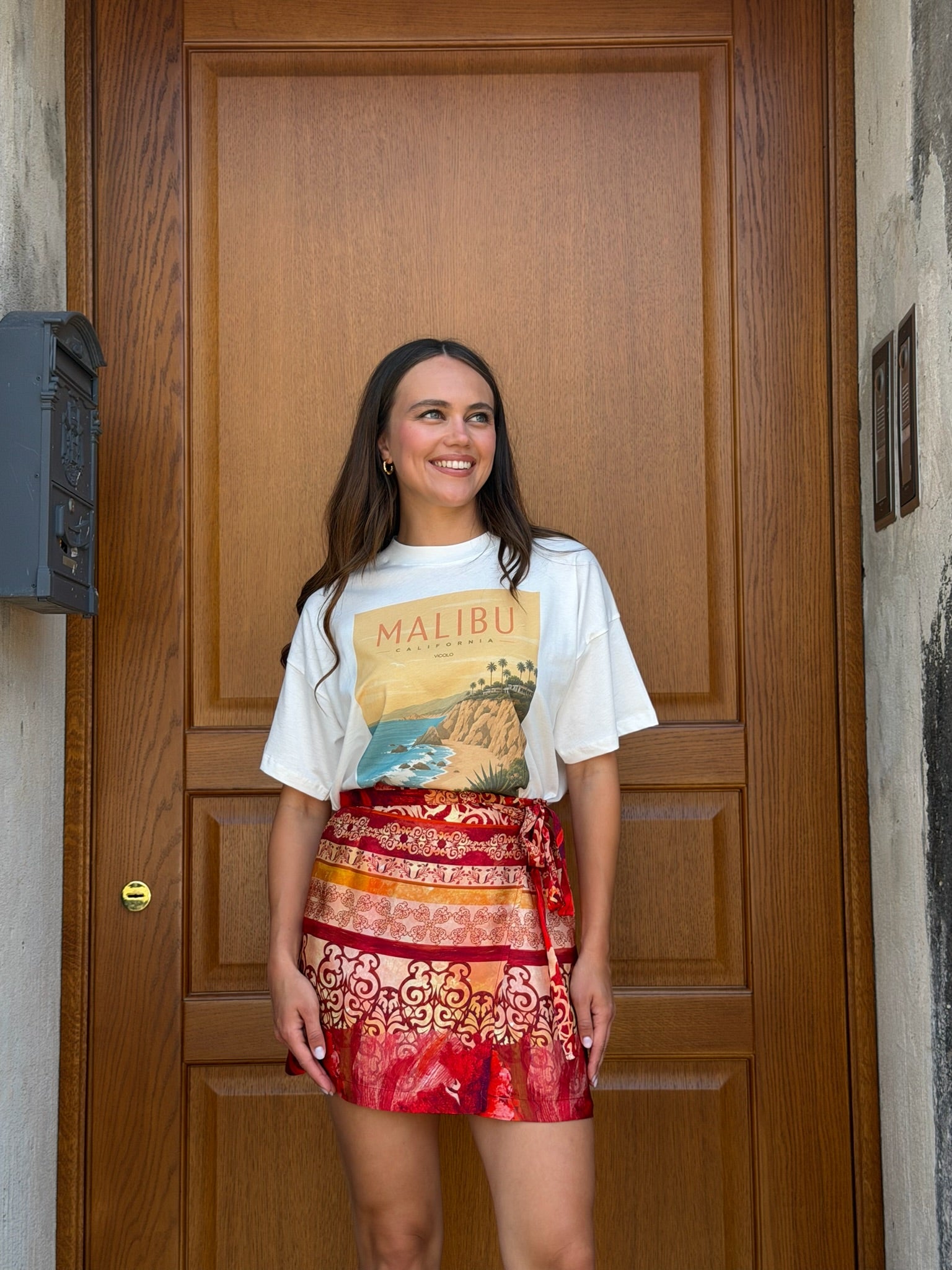 T-shirt bianca stampa Malibu – Vicolo
