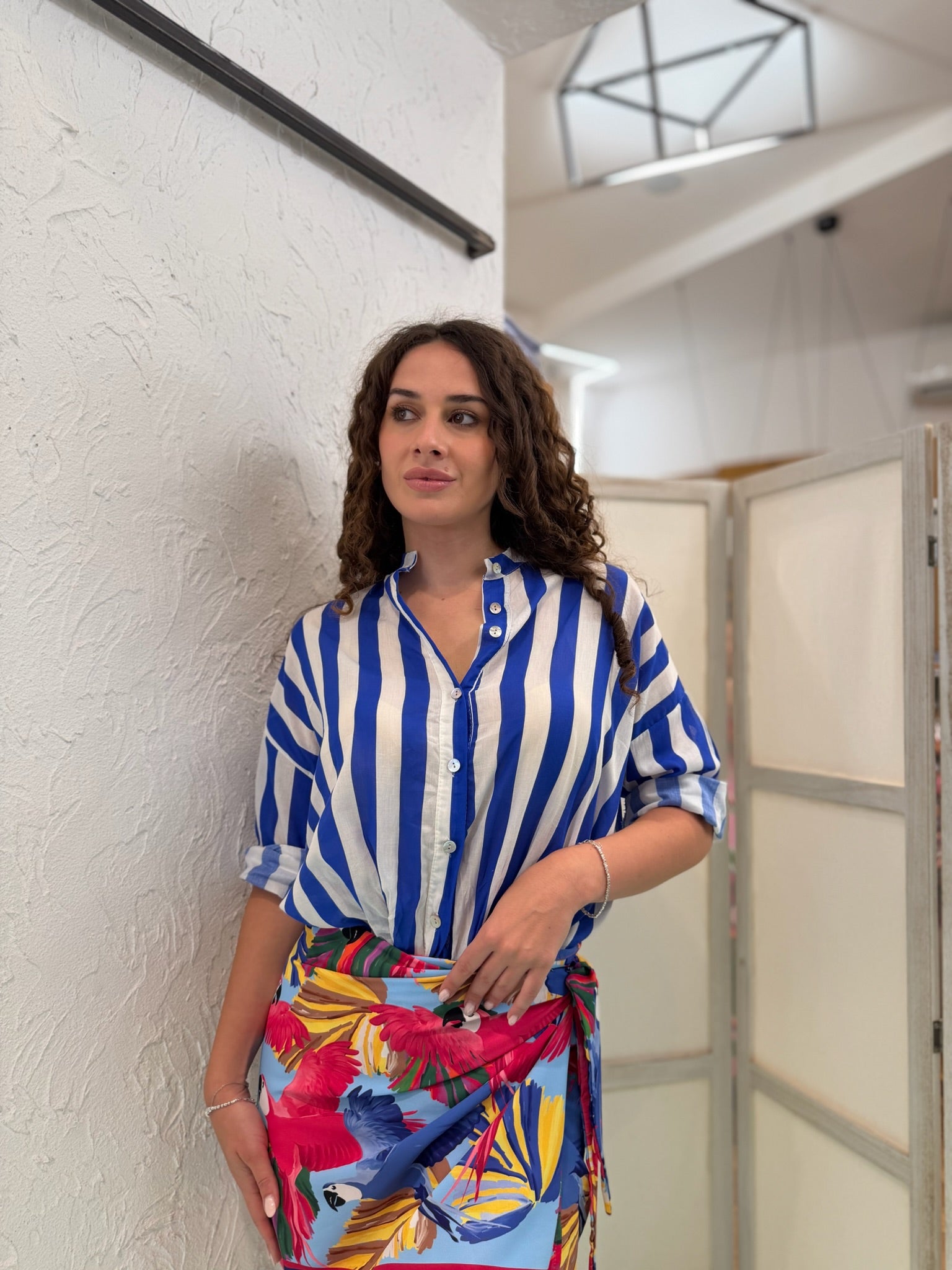 EIKI – Camicia a Righe Blu e Bianco