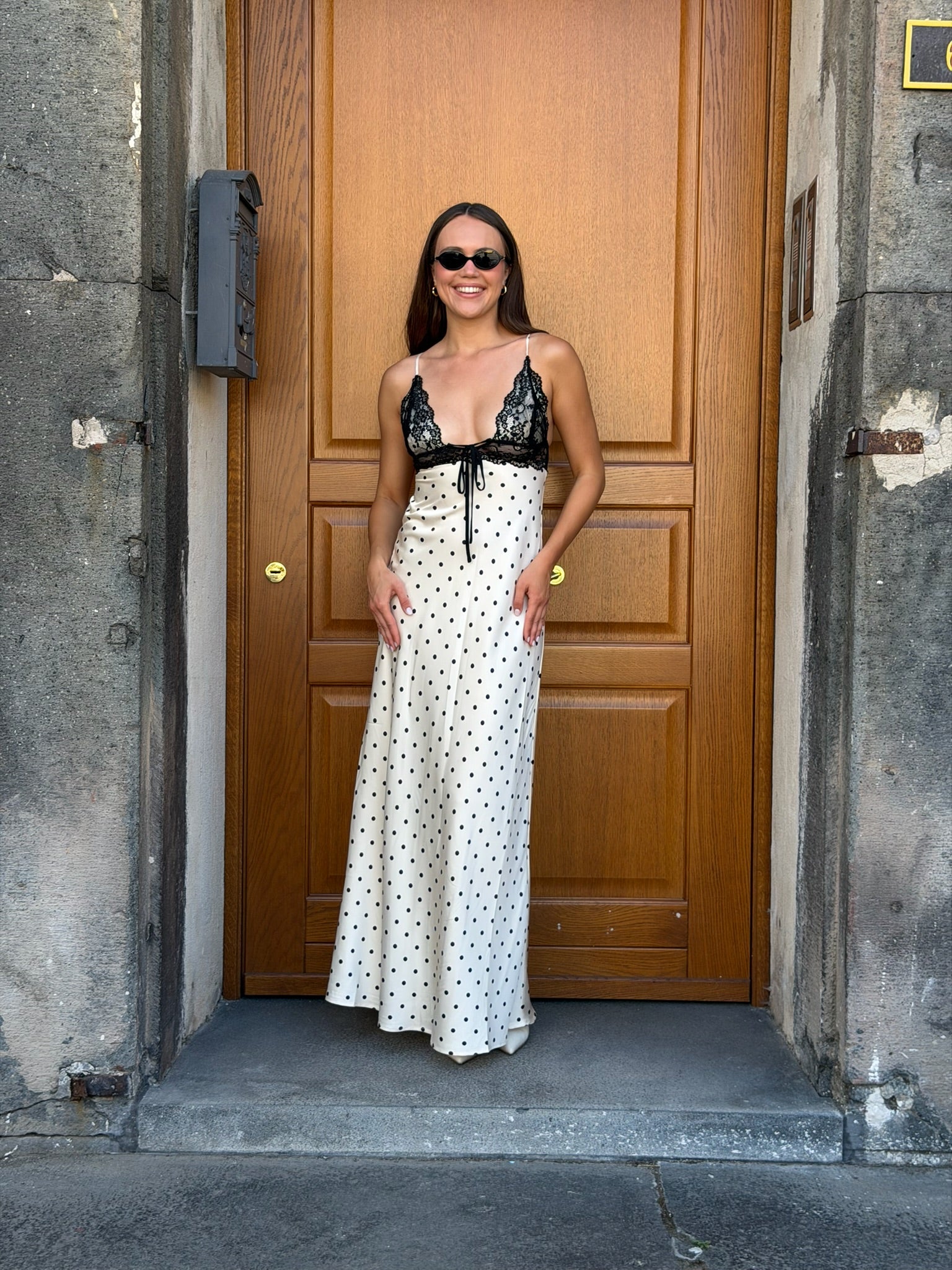 Abito lungo pois con pizzo nero