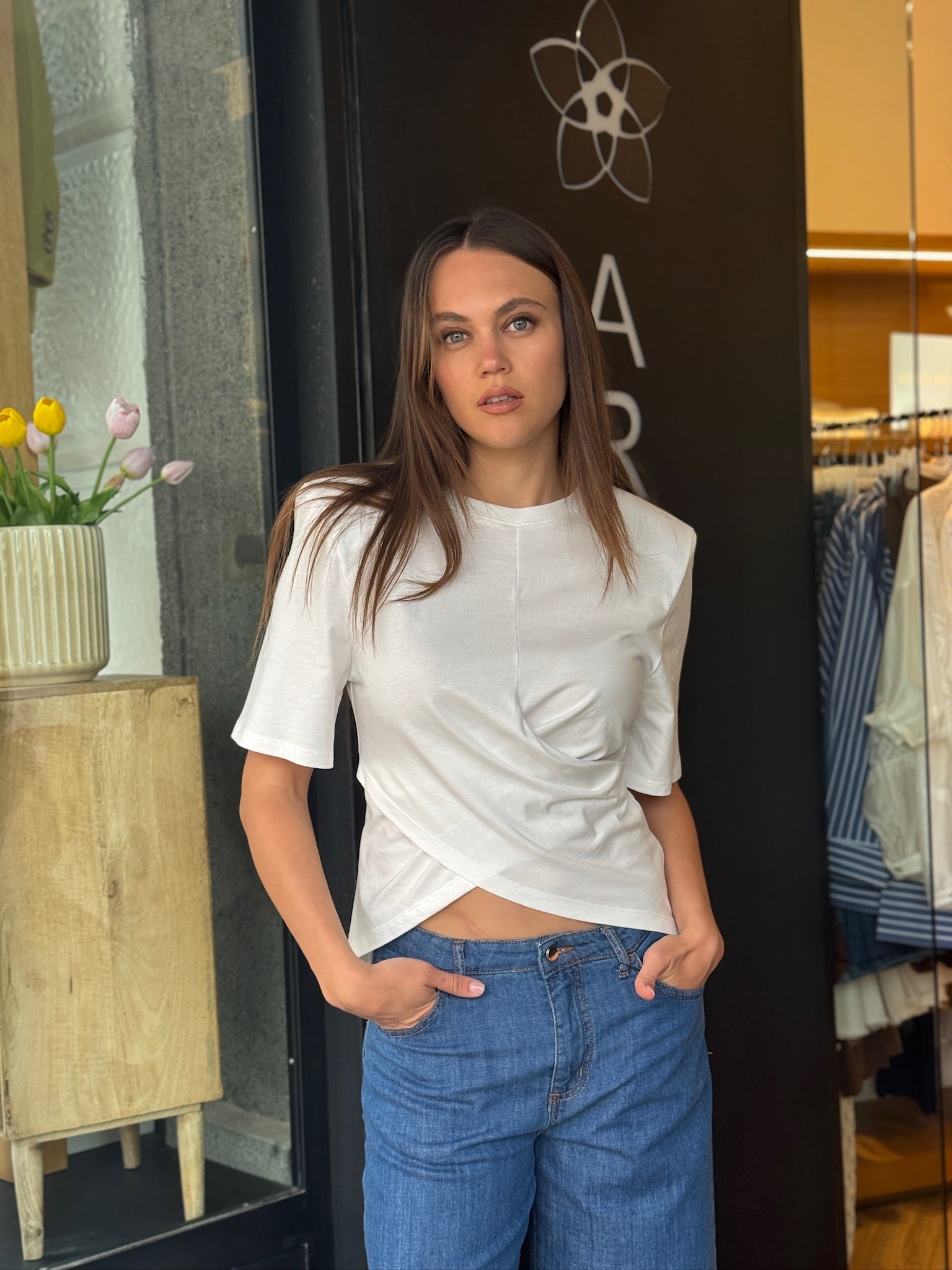 Shirt con Spalline – Vicolo